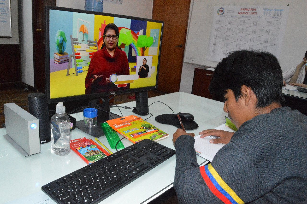 Recomiendan clases a distancia en La Paz, El Alto, Cochabamba y Sucre por ingreso de frente polar CLASES A DISTANCIA