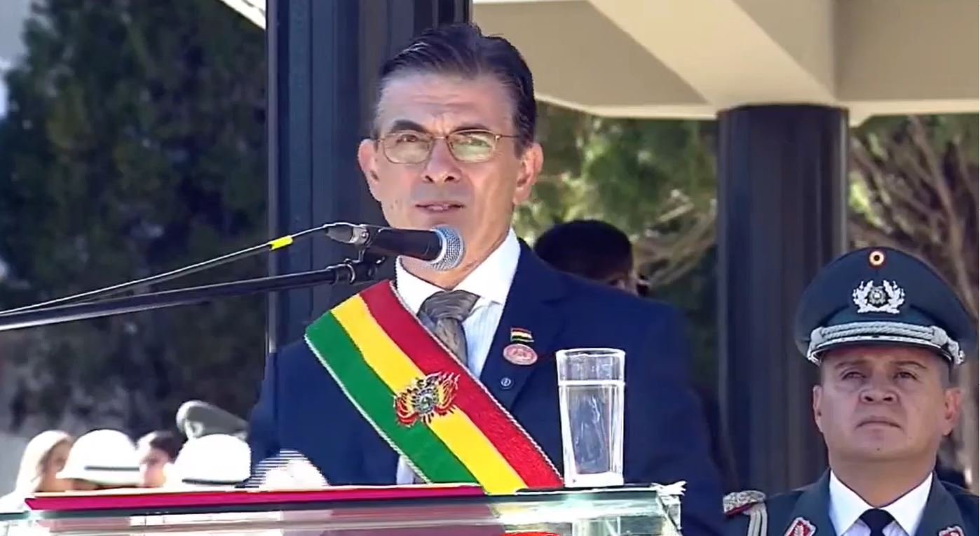 Paz defiende viajes oficiales y marca distancia con Evo: «No voy a mundiales» Captura 3