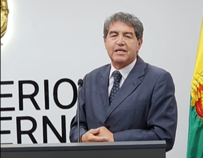 Oviedo posesiona a Hernán Paredes como nuevo viceministro de Régimen Interior y Policía Captura de pantalla 2026 01 29 131949