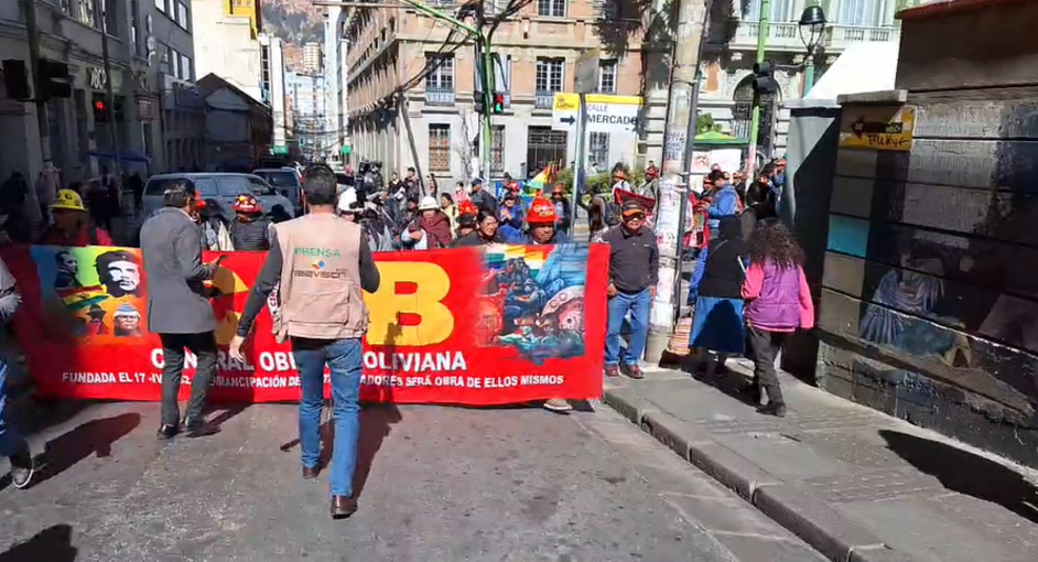 COB y Magisterio Urbano toman el centro de La Paz en nueva jornada de protestas Captura de pantalla 2026 05 11 134948