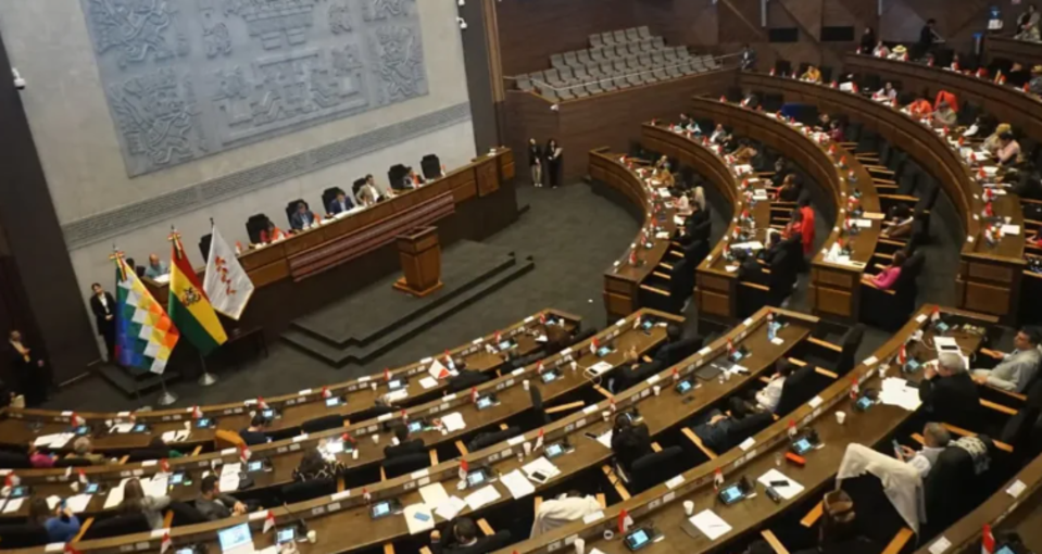 Legislativo instala sesión de interpelación sin Lara y ministra de Salud pide postergación Captura de pantalla 2026 06 23 104520