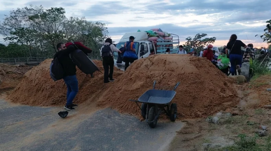 Yapacaní mantiene bloqueo por diésel; en Cuatro Cañadas y San Julián levantan protestas Captura de pantalla 2026 09 03 091534