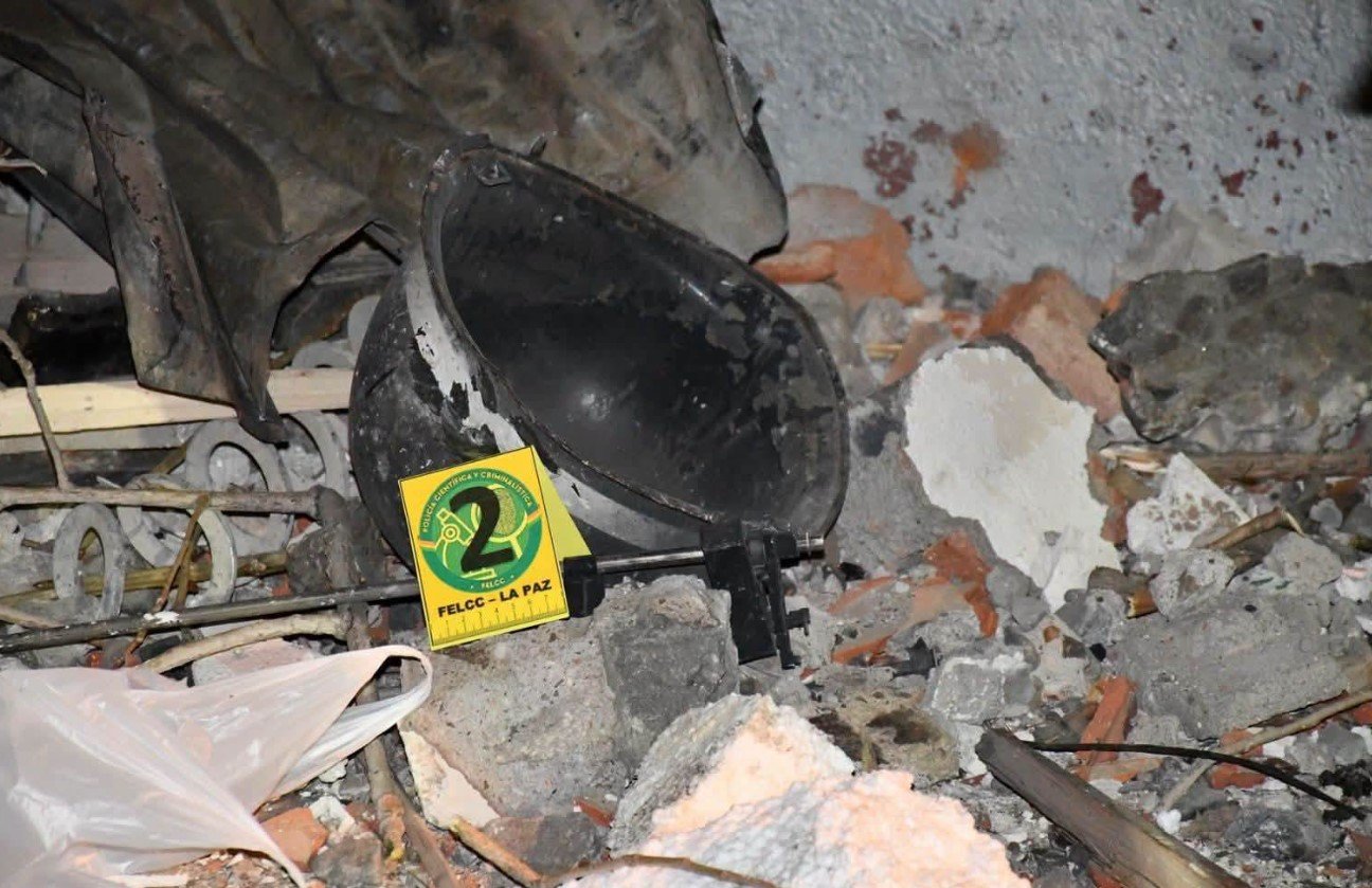 Fiscalía activa investigación por homicidio culposo tras doble explosión en cuartel de Viacha Captura de pantalla 2026 09 05 085241 1 1 3