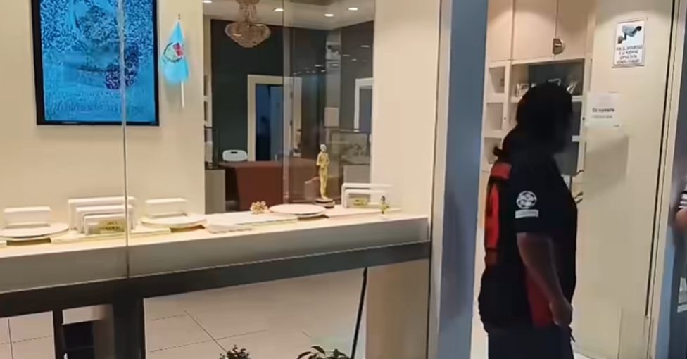 Atraco armado a una joyería de Cochabamba deja al menos un herido Captura de pantalla 2026 09 10 091337