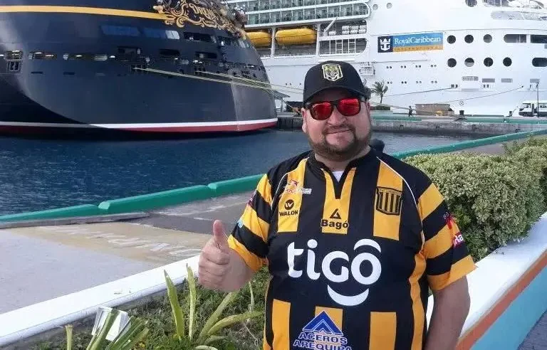 “Siempre vivirás en nuestros corazones”: murió Carlos Casso, dirigente del tricampeonato de The Strongest Carlos Casso 19 e1787182607662