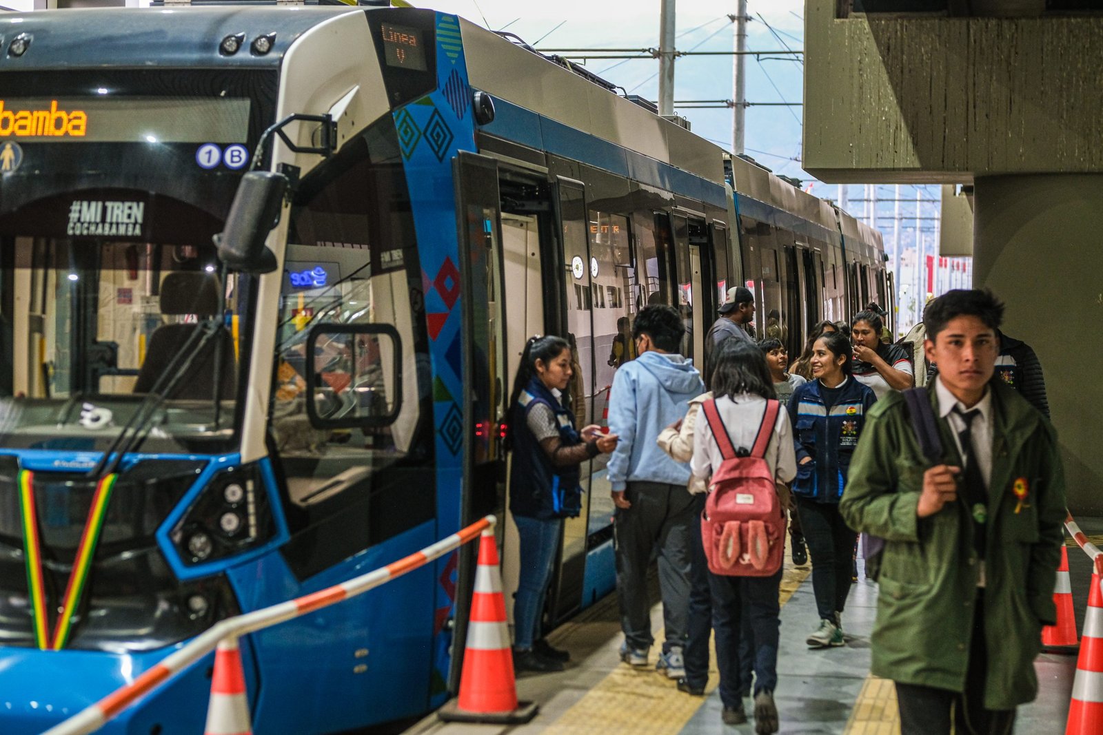Cadeco denuncia deuda de Bs 30 millones a empresas constructoras por obras del Tren Metropolitano DSCF4759 scaled 1