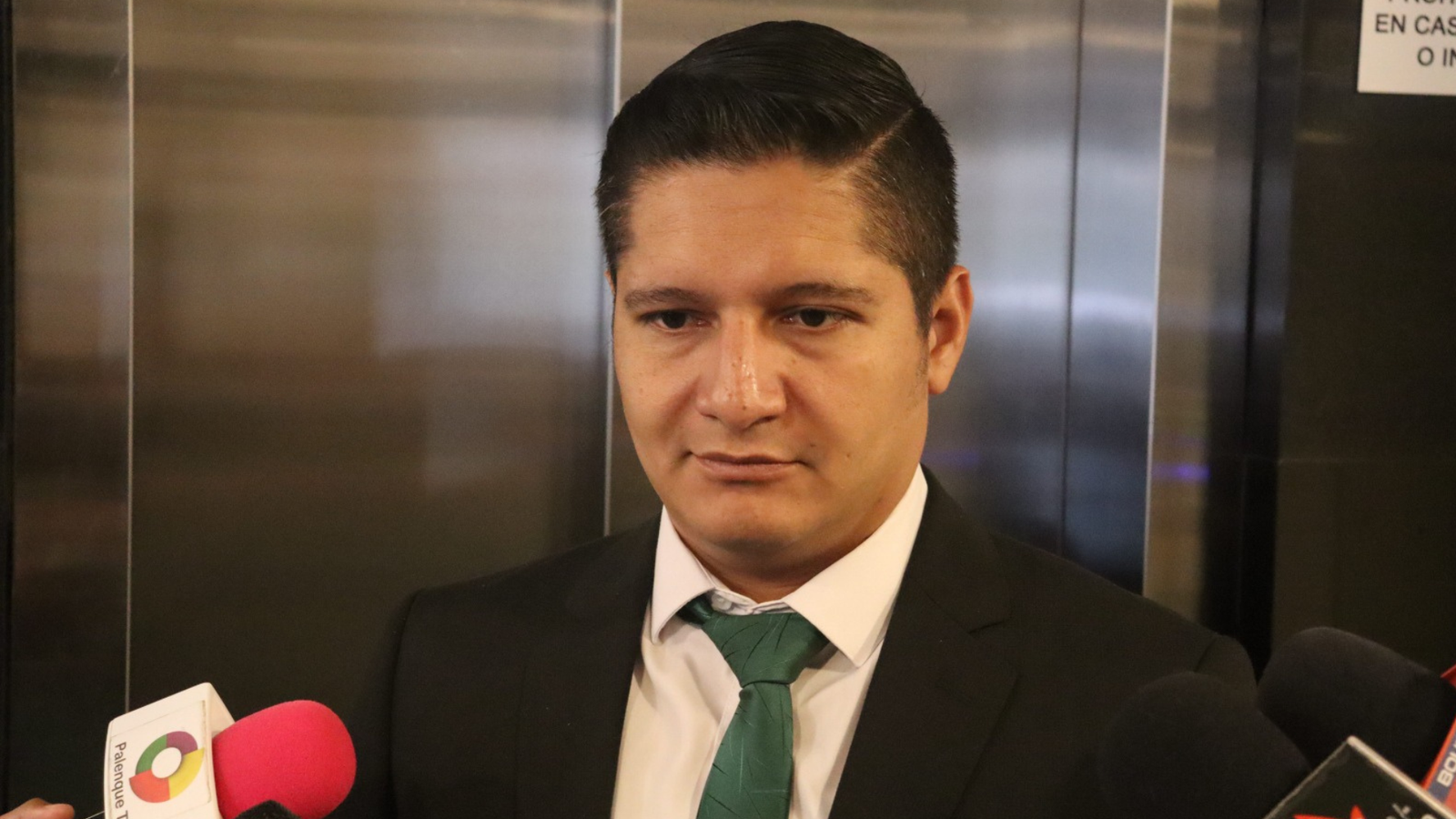 Diputado Rada denuncia que el gobierno no conoce el origen de mala calidad del combustible Diseno sin titulo 10 2