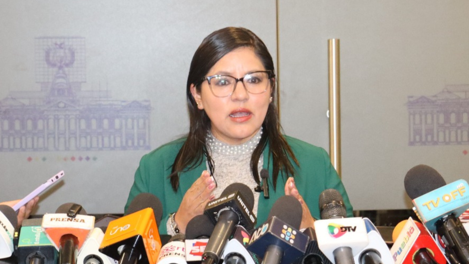 Diputada Claros exige la destitución del ministro de Gobierno por incapacidad y complicidad con casos vinculados al narcotráfico Diseno sin titulo 14 3