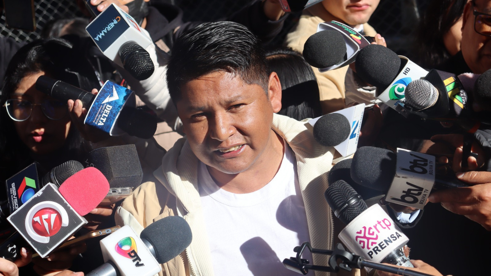 Diputado Armin Lluta pide detener a Mario Argollo y aplicar la ley de estado de excepción regionalizado Diseno sin titulo 18 3