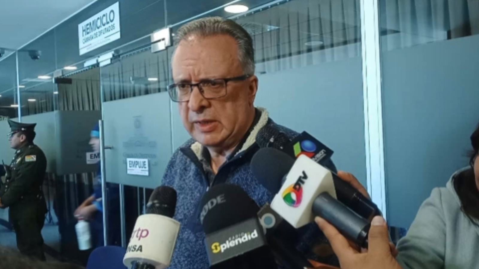 Diputado Alarcón califica de «burda mentira» la versión de Paz sobre Cerimedo y pide que declare ante la Fiscalía Diseno sin titulo 2026 08 27T141105.444