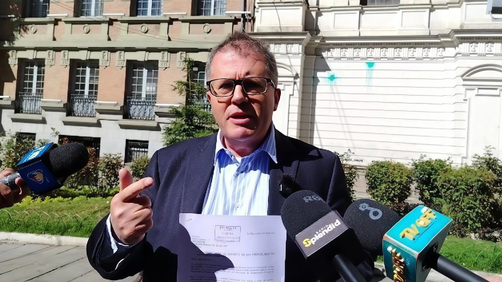 Miguel Roca presenta proyecto de ley para eliminar el congelamiento de cuentas bancarias y otorgar un alivio a los contribuyentes paceños Diseno sin titulo 2026 09 14T135310.320