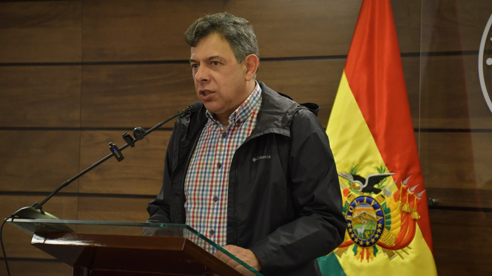 Senado aprueba resolución para investigar a parlamentarios que habrían invitado a activistas extranjeros Diseno sin titulo 25 3