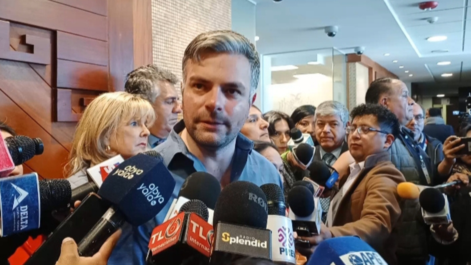 Bancada Libre rechaza la Ley de Inversiones porque habilita arbitrajes internacionales sin cambiar la Constitución Diseno sin titulo 93
