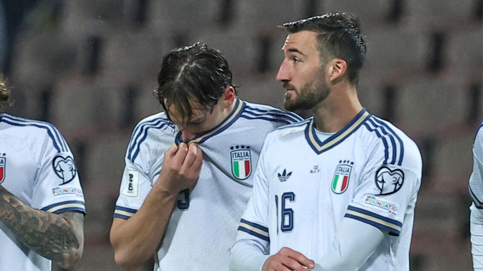 Italia se quedó sin Mundial 2026 tras caer en penales ante Bosnia Bosnia fue más efectivo y se impuso 4-1. Francesco Pio Esposito y Bryan Cristante fallaron sus remates para Italia, Splendid