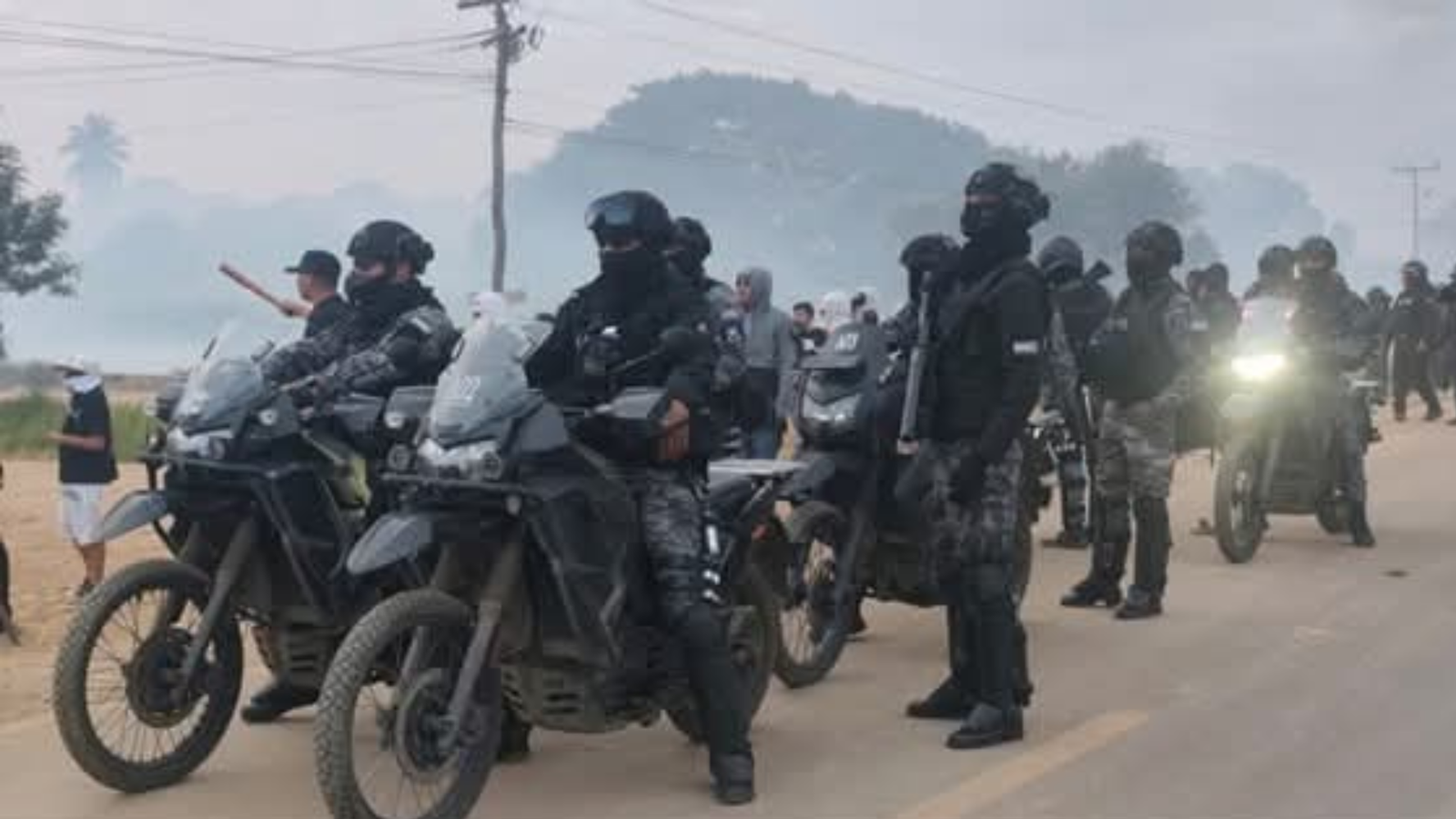 Policía desbloquea San Julián tras 22 días de cierre y se registran enfrentamientos con movilizados Diseno sin titulo 20260606 073803 0000