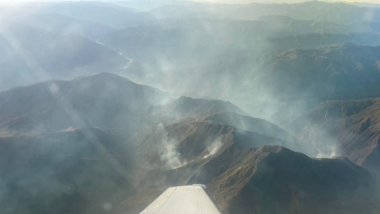 Incendios en Tarija: Ministro de Defensa sobrevuela e identifica focos de chaqueo en plena alerta roja por vientos Diseno sin titulo 20260719 130530 0000