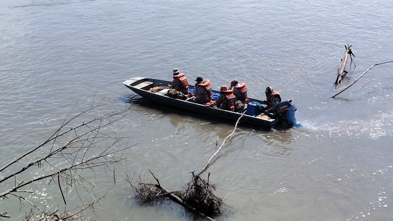 Hallan sin vida a hombre desaparecido tras vuelco de lancha en el río Chipiriri, en el trópico de Cochabamba Diseno sin titulo 20260809 131512 0000