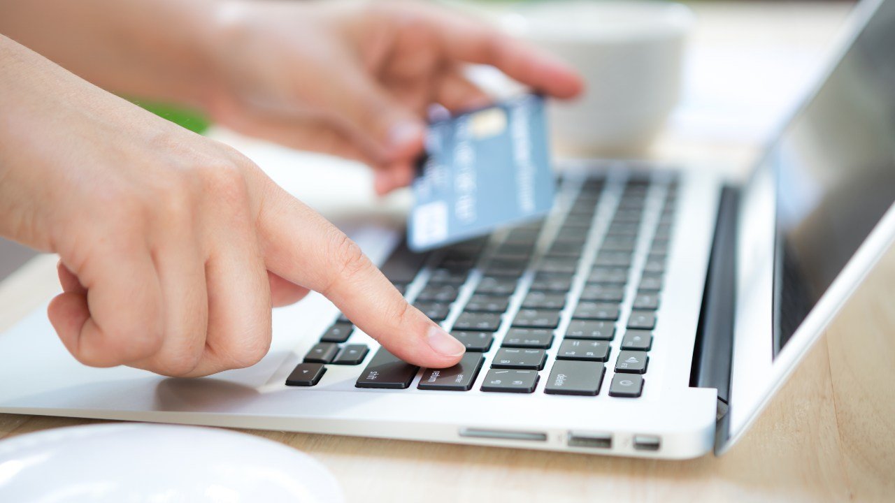 Todo lo que debes saber sobre las compras por internet con tarjetas de crédito y débito Compras por internet en Bolivia Foto RRSS
