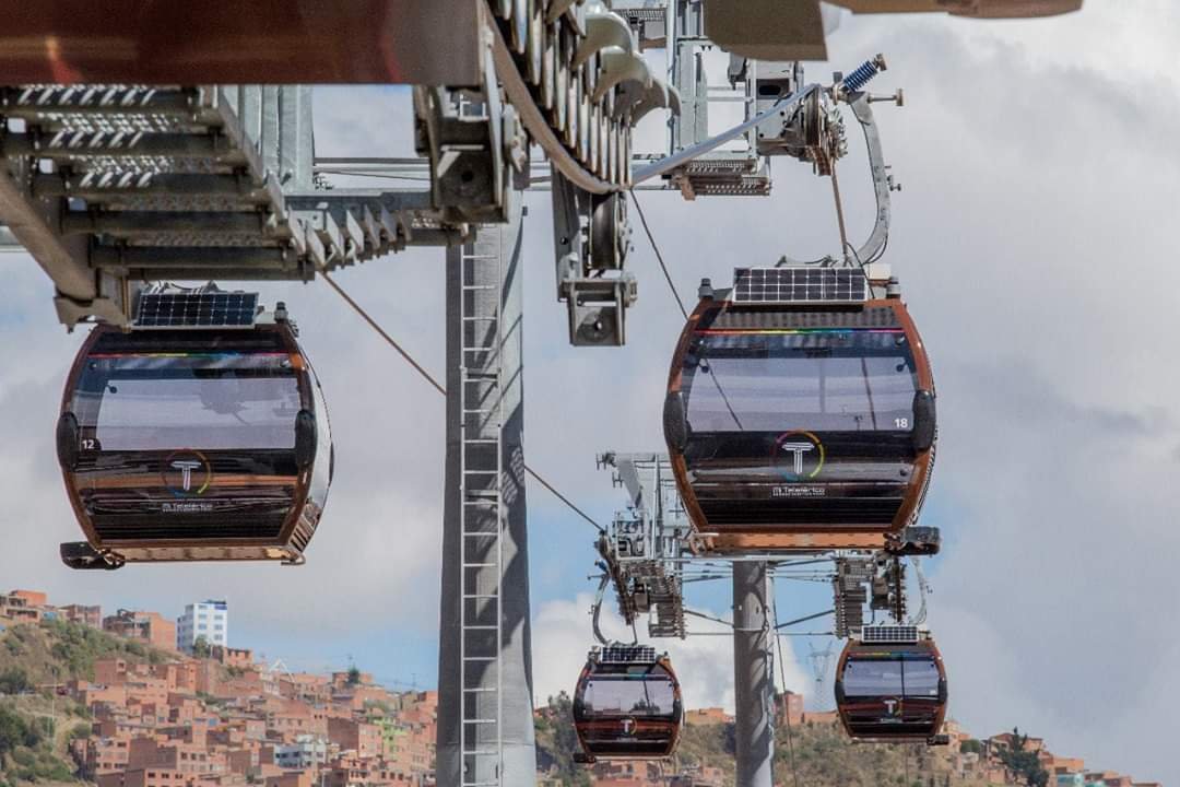 Mi Teleférico proyecta nueva línea Carmesí y ampliación de la Café este año FB IMG 1545246867729