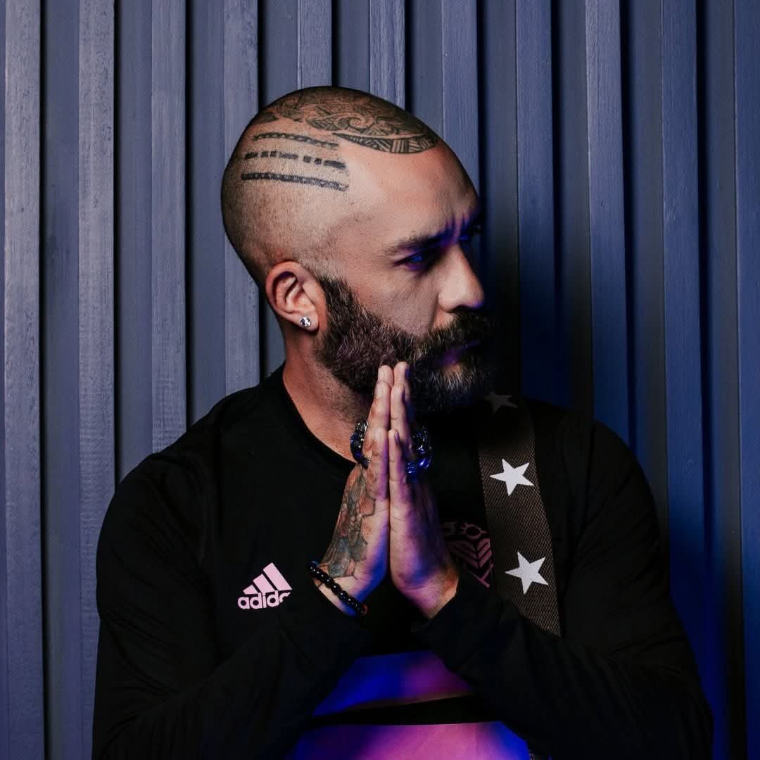 El músico y líder de Dr. Jet, “Nemo” Rivero, es candidato a la Alcaldía paceña por la alianza Patria FB IMG 1766876946595 1