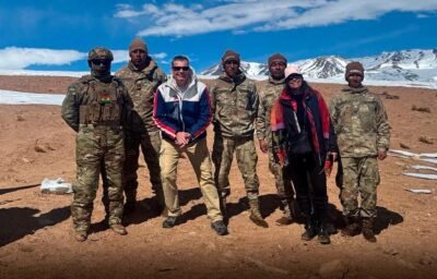 Potosí: Rescatan a dos turistas franceses que quedaron atrapados por una intensa nevada 2 FB IMG 1786922855484