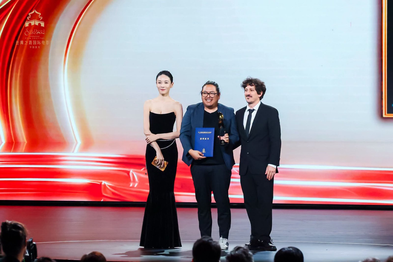La película boliviana “La Hija Cóndor” gana premio a Mejor Fotografía en China FB IMG 1790190685941