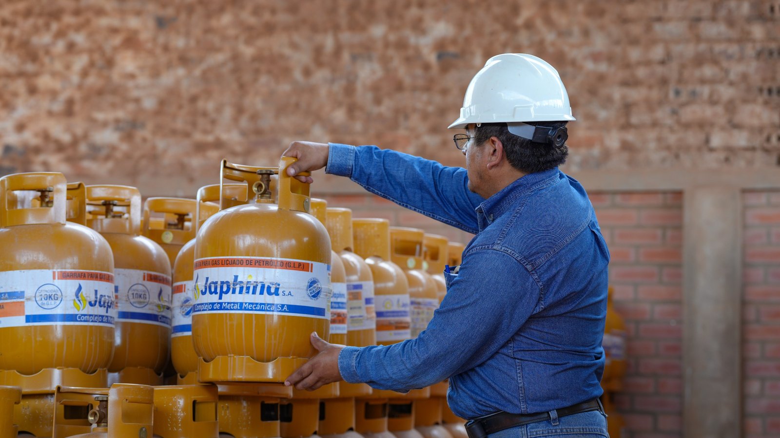 ANH y YPFB garantizan abastecimiento de GLP y refuerzan controles en todo el país por invierno GLP