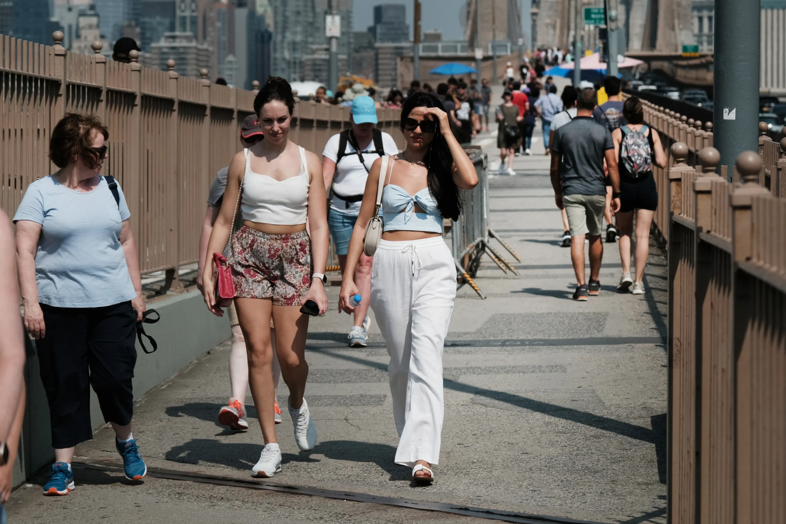 Nueva York bajo ola de calor: hasta 44°C de sensación térmica antes del 4 de julio GettyImages 1574565856 scaled