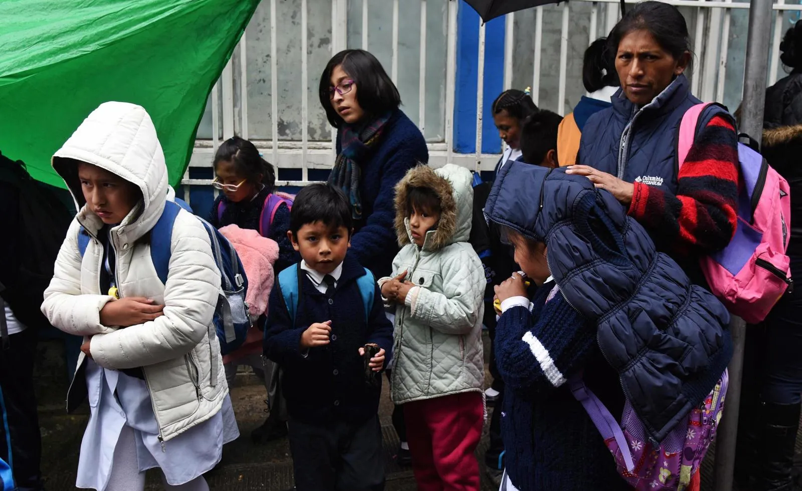 Autoridades y padres de familia piden que se adelanten las vacaciones invernales HORARIO DE INVIERNO ARCHIVO LA RAZON