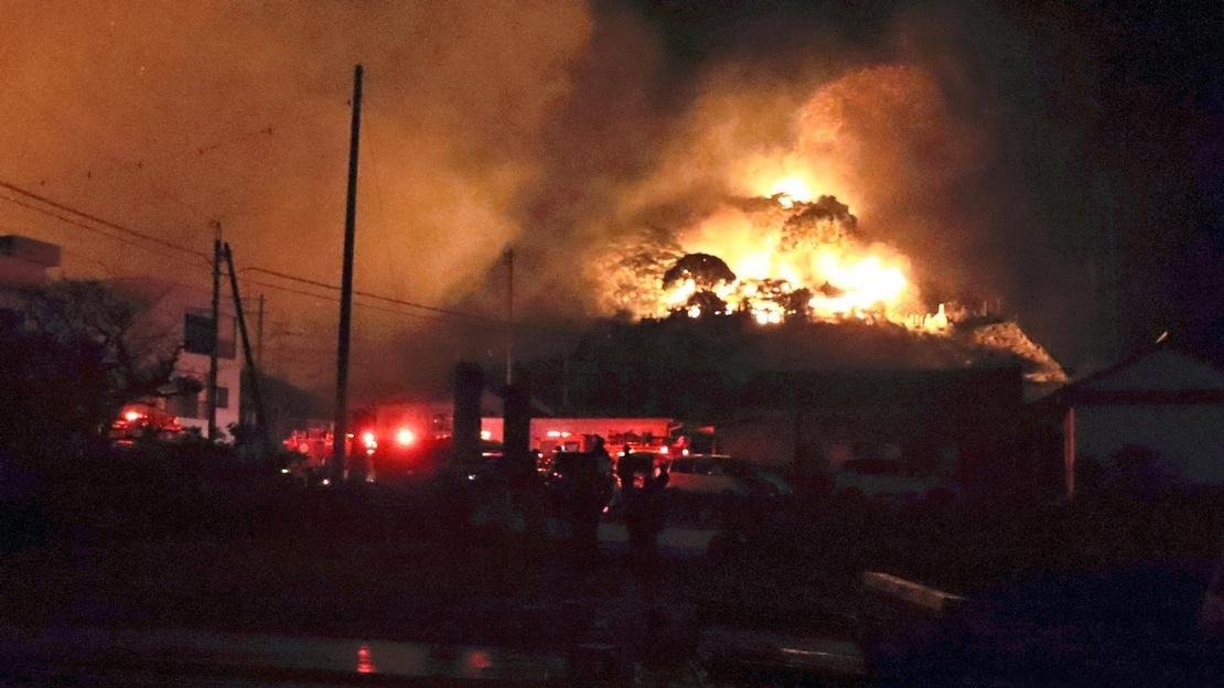 Japón: Más de 170 edificios se incendian en zona residencial y evacuaron al menos a 175 personas Japon
