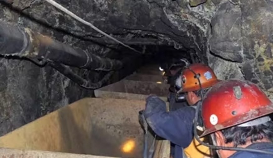 Cuatro mineros mueren en dos yacimientos de Potosí, tres son de una misma familia MX36H22WDNC73ML7LXZ5CNNBEA 1 1