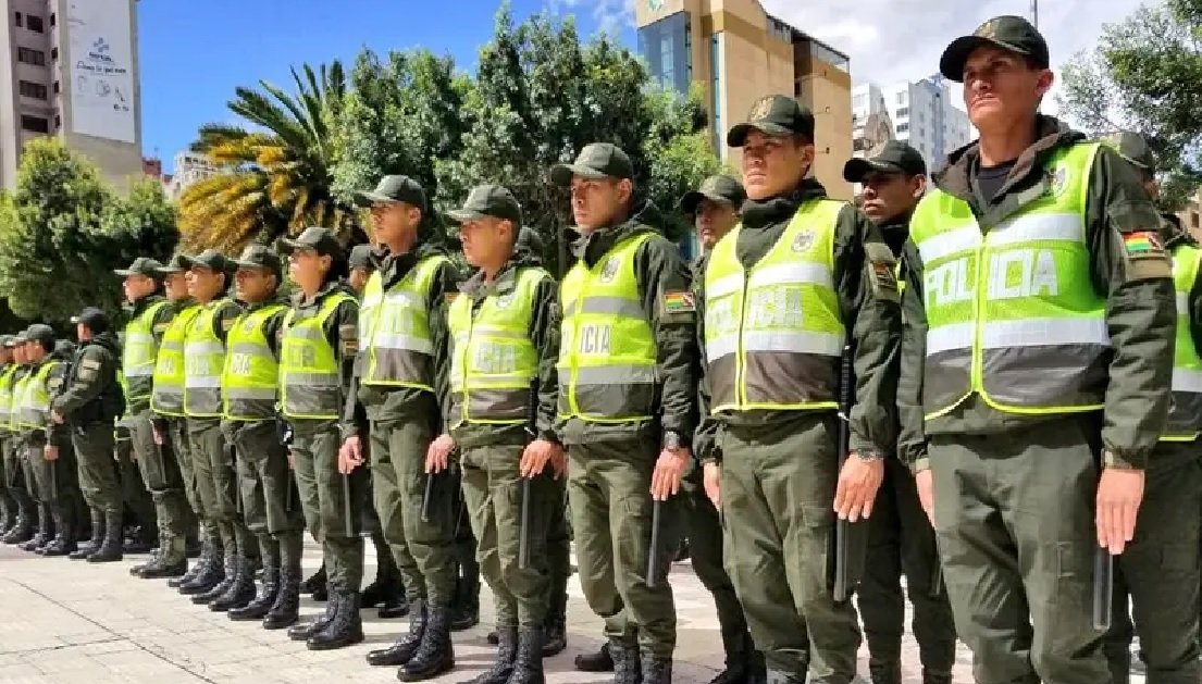 Gobierno desplegará más de 11.000 policías para garantizar seguridad en la segunda vuelta Policias 1 1