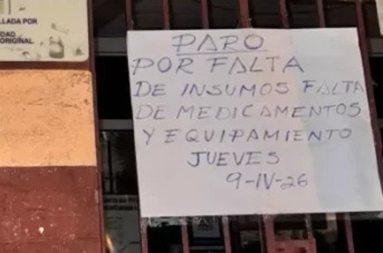 Trabajadores de salud acatan paro nacional por despidos injustificados y falta de insumos SALUD FOTO 696x392 1 1