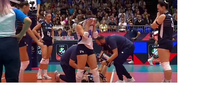 Terror en el vóley europeo: sufrió una fuerte lesión y sus compañeras rompieron en llanto VOLEY
