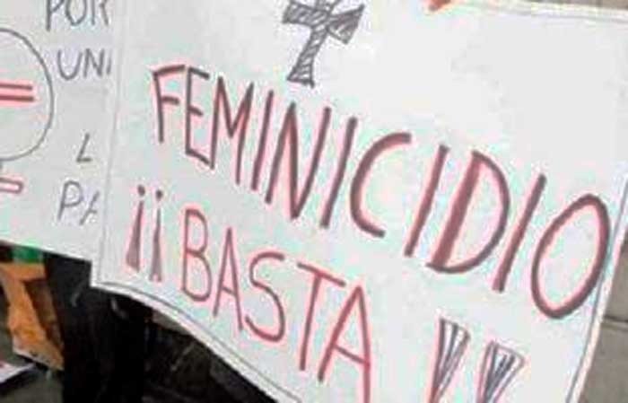 Arce promulga ley que otorga bono mensual y atención para huérfanos por feminicidio WhatsApp Image 2022 01 01 at 11.10.27