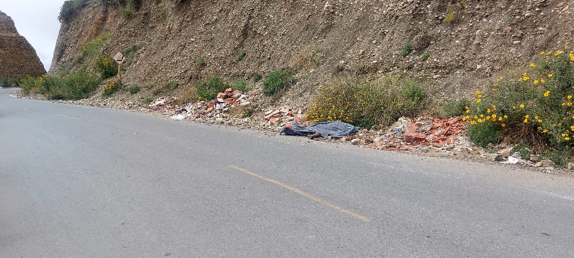 Hallan el cuerpo de un hombre sin vida envuelto en una frazada en Achocalla WhatsApp Image 2025 02 17 at 16.52.33