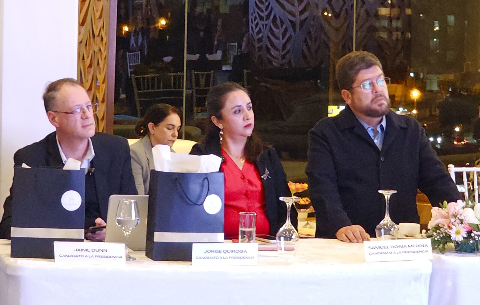 Samuel Doria Medina: “La salud la dirigirán los mejores hombres y mujeres del ramo” WhatsApp Image 2025 06 11 at 10.13.14 scaled