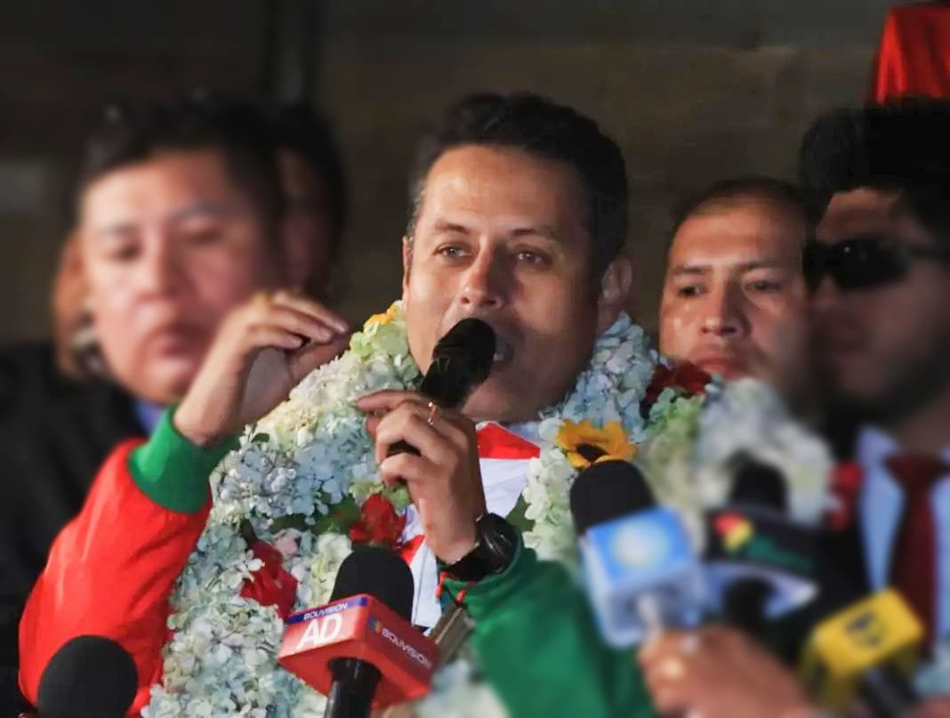 Edmand Lara dice que el bono de la renta dignidad de Bs. 2000 es «viable» WhatsApp Image 2025 09 04 at 10.25.45