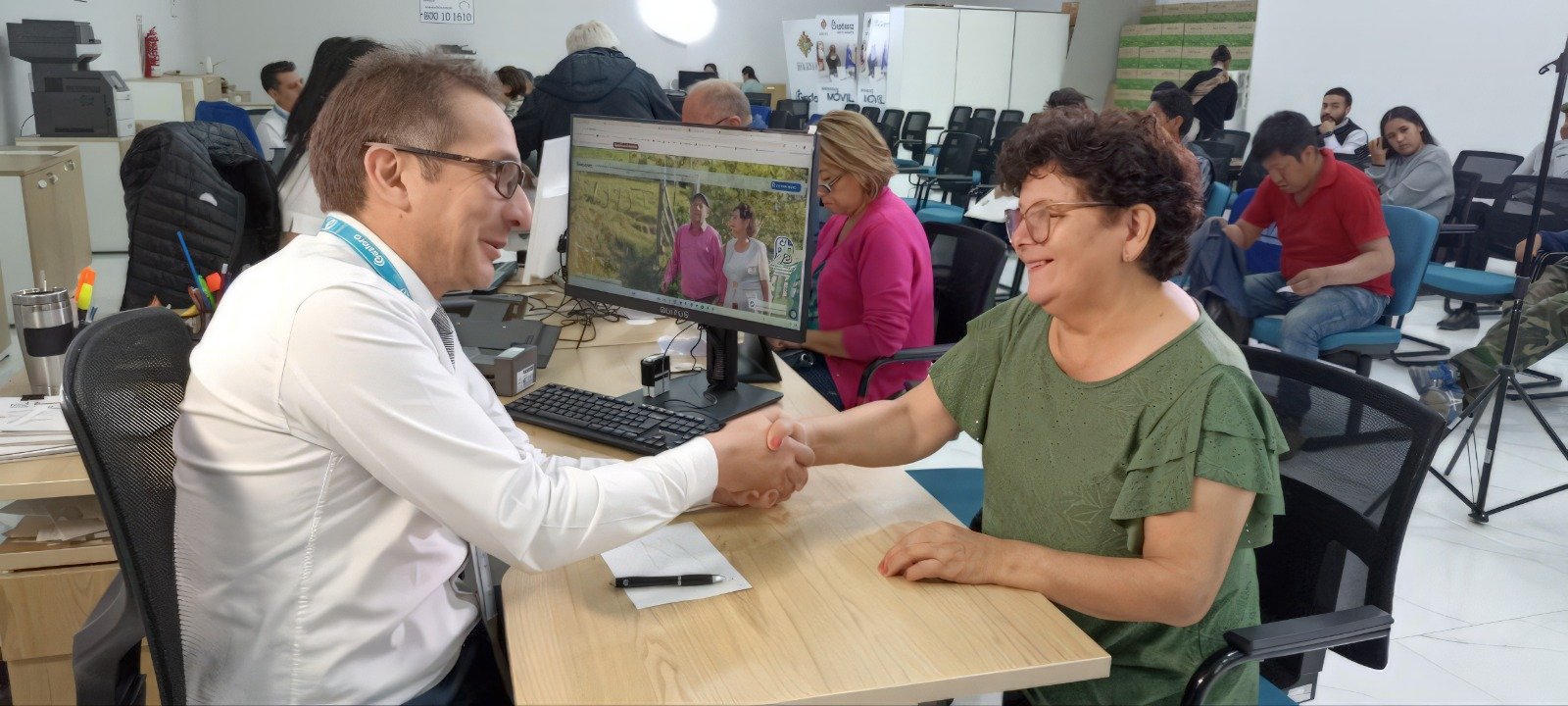 Gestora inicia este 30 con el pago de pensiones correspondiente a septiembre poniendo en circulación más de Bs 964 millones WhatsApp Image 2025 09 30 at 13.50.45
