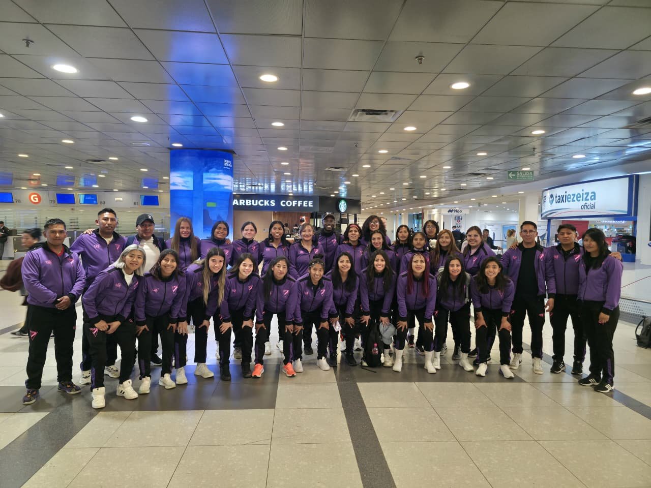 Always Ready ya se encuentra en Argentina para encarar la Copa Libertadores Femenina WhatsApp Image 2025 09 30 at 15.35.59