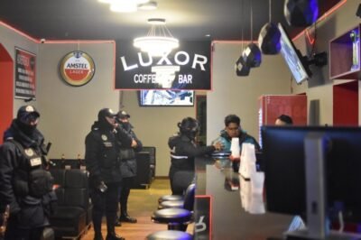 En La Paz, cierran 97 locales por vulnerar el Auto de Buen Gobierno 2 WhatsApp Image 2025 10 17 at 2.17.00 AM 8 1024x682 1