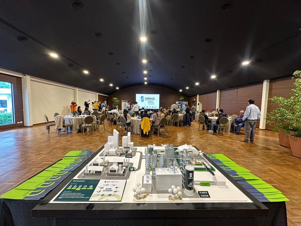SOBOCE presenta su Reporte de Sostenibilidad 2024 y reafirma su liderazgo en gestión responsable en Bolivia 2 WhatsApp Image 2025 10 28 at 19.32.26