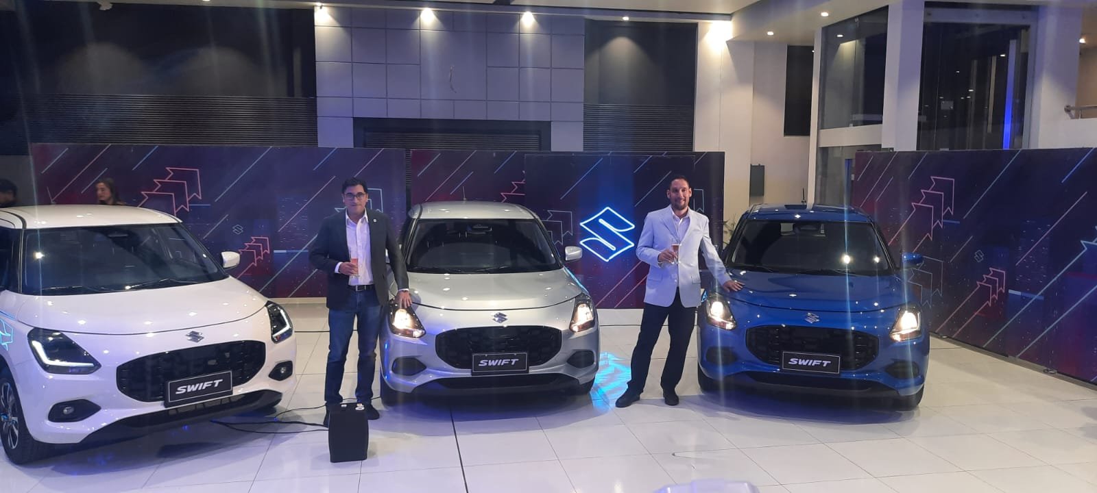 El legendario Suzuki Swift se renueva: llega a Bolivia la versión híbrida con avanzada asistencia al conductor. WhatsApp Image 2025 11 14 at 13.35.24