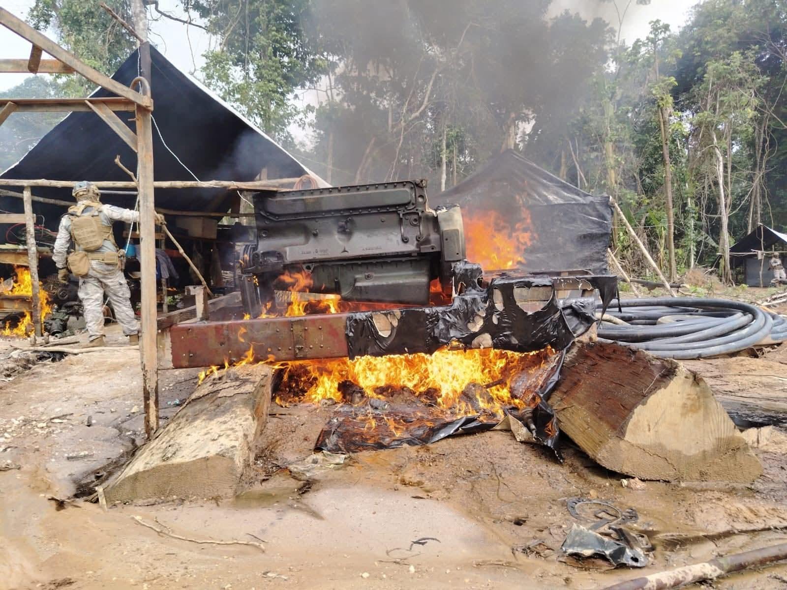 Desmantelan campamento minero ilegal de brasileños en Beni WhatsApp Image 2026 02 08 at 9.49.28 AM