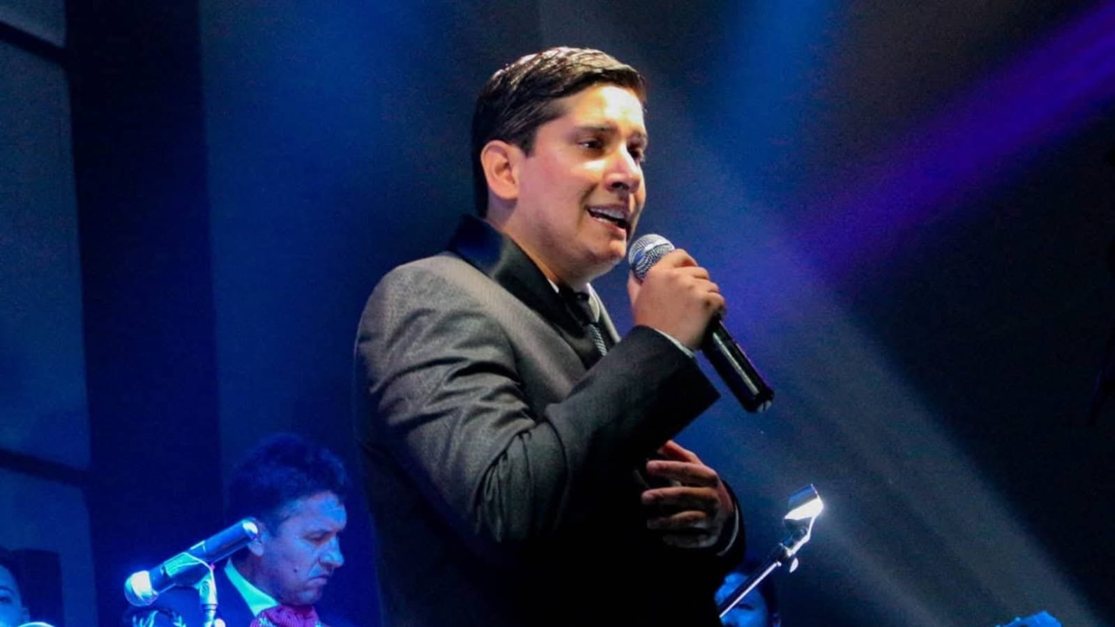 Bolivia despide a una de sus grandes voces, fallece el cantante Leo Rosas WhatsApp Image 2026 02 15 at 11.12.11 AM