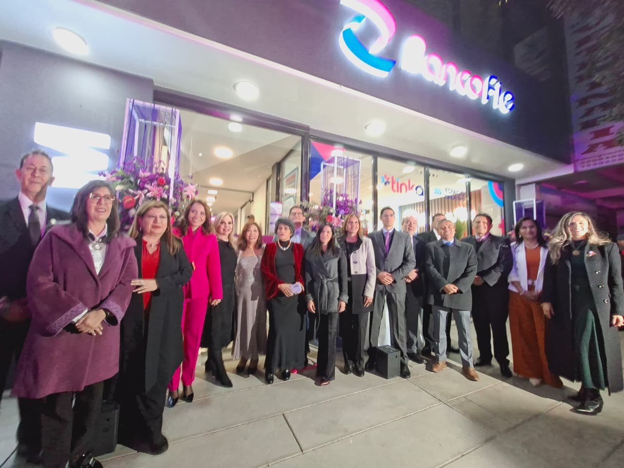 Banco FIE inaugura el edificio de su Oficina Regional en El Alto con una inversión de más de 2 millones de dólares WhatsApp Image 2026 04 10 at 09.32.24