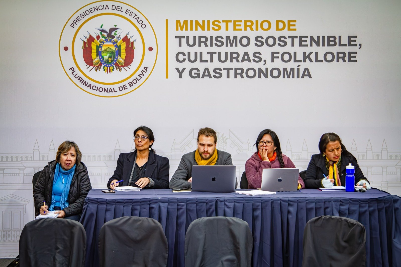 Viceministerio de Gastronomía activa acciones de emergencia para defender el empleo y la continuidad del sector WhatsApp Image 2026 06 12 at 19.22.27 4