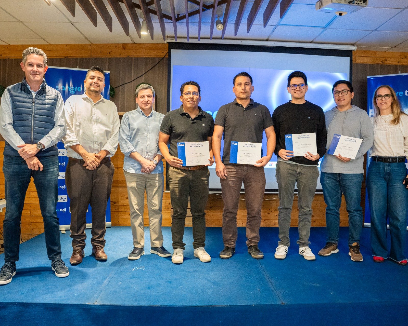 Go Tech Bootcamp: Tigo impulsa una nueva generación de desarrolladores de software en Bolivia WhatsApp Image 2026 07 10 at 11.29.53