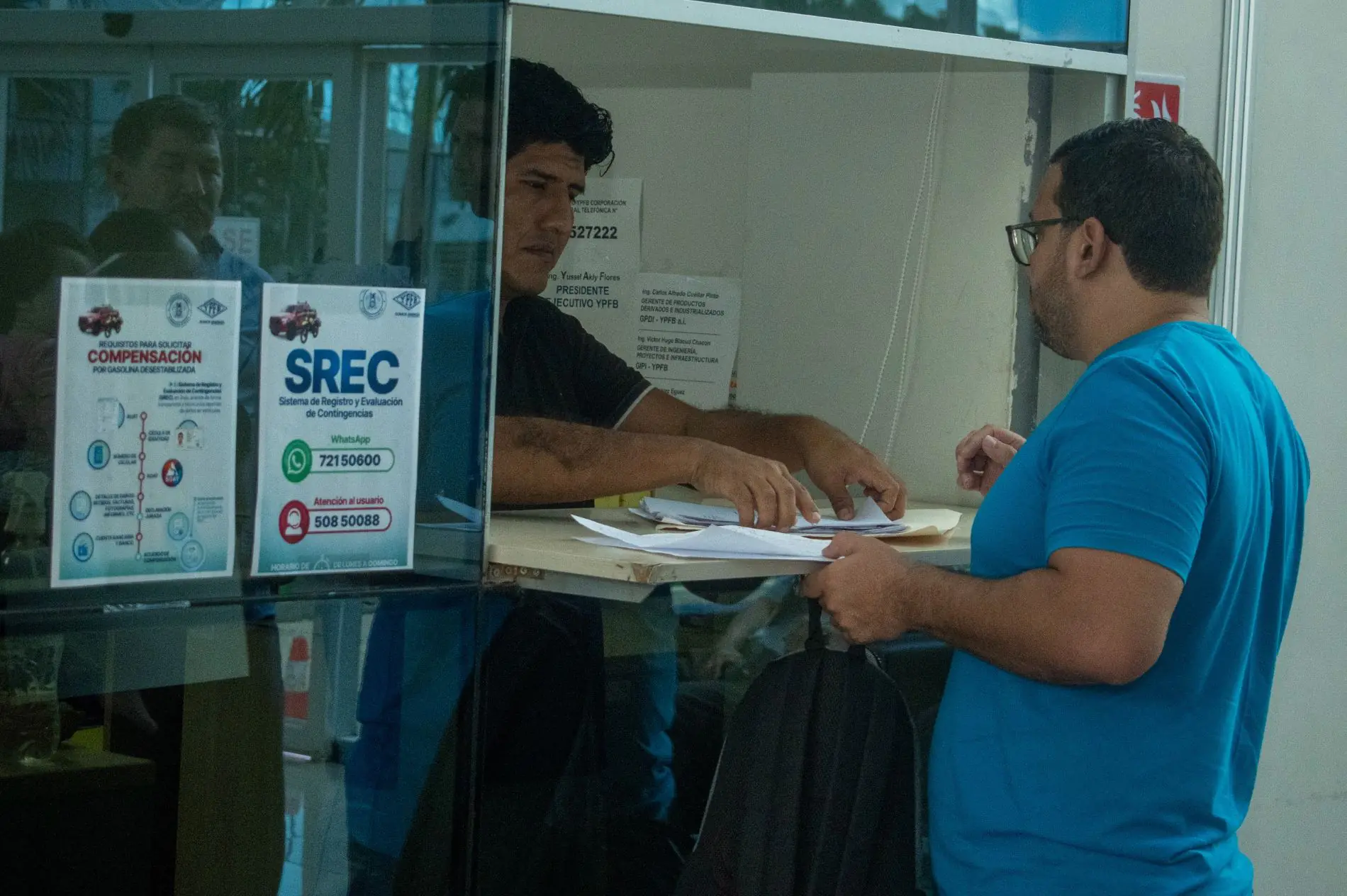 Más de 5.000 vehículos reciben compensación por gasolina «irregular» en Bolivia, según YPFB YPFB6