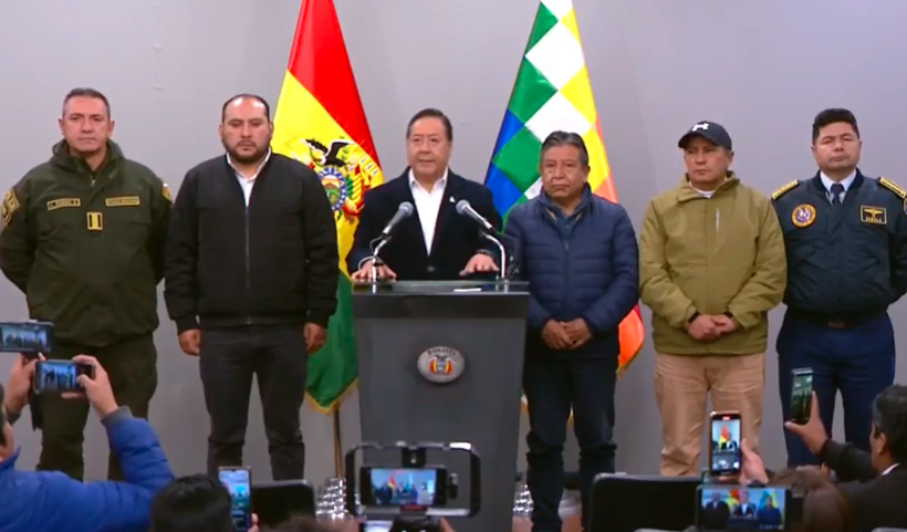 Tras la muerte de tres policías, Arce dice: “Vamos a seguir haciendo operativos policiales y militares” aaaaaaaaaaaaaaaaaaaaaaaaaa